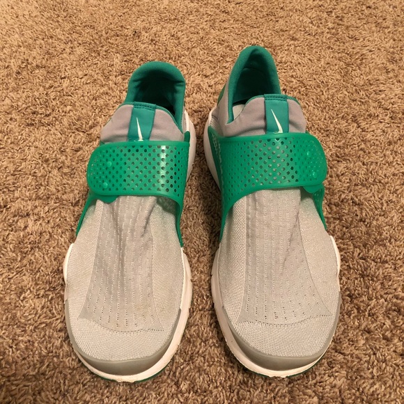 Nike shoes. - Picture 2 of 2